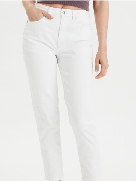 American Eagle Outfitters Denim - NWT American Eagle Outfitters White Mom Jean